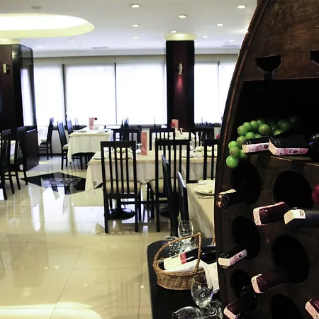 Aksan Hotel 4*